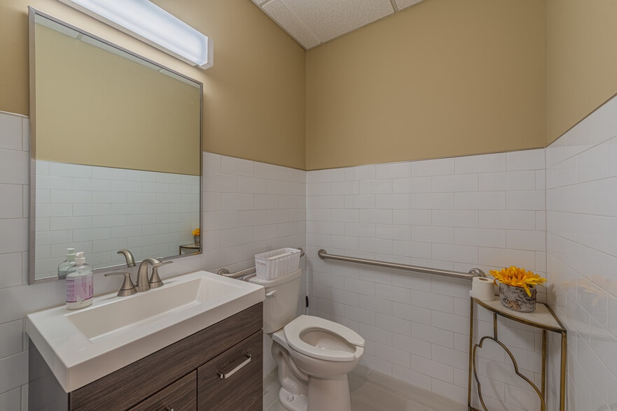 701 N Grand Ave, Pueblo, CO for lease - Interior Photo - Image 3 of 20