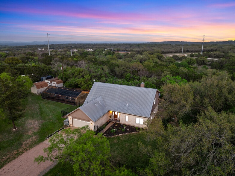 260 Gregg dr, Spicewood, TX for sale - Building Photo - Image 3 of 34