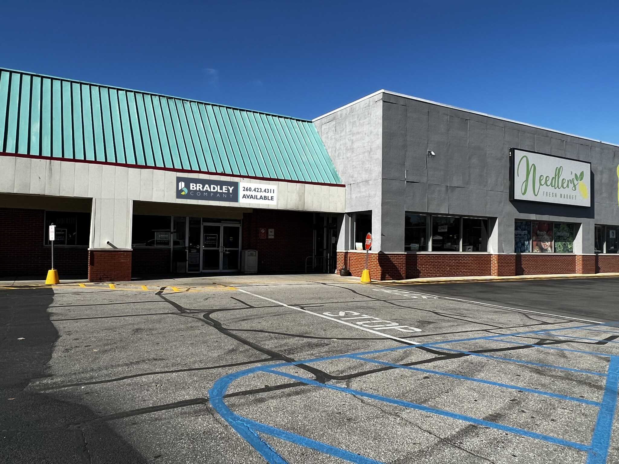 1707-1709 N Walnut St, Hartford City, IN for lease Building Photo- Image 1 of 9