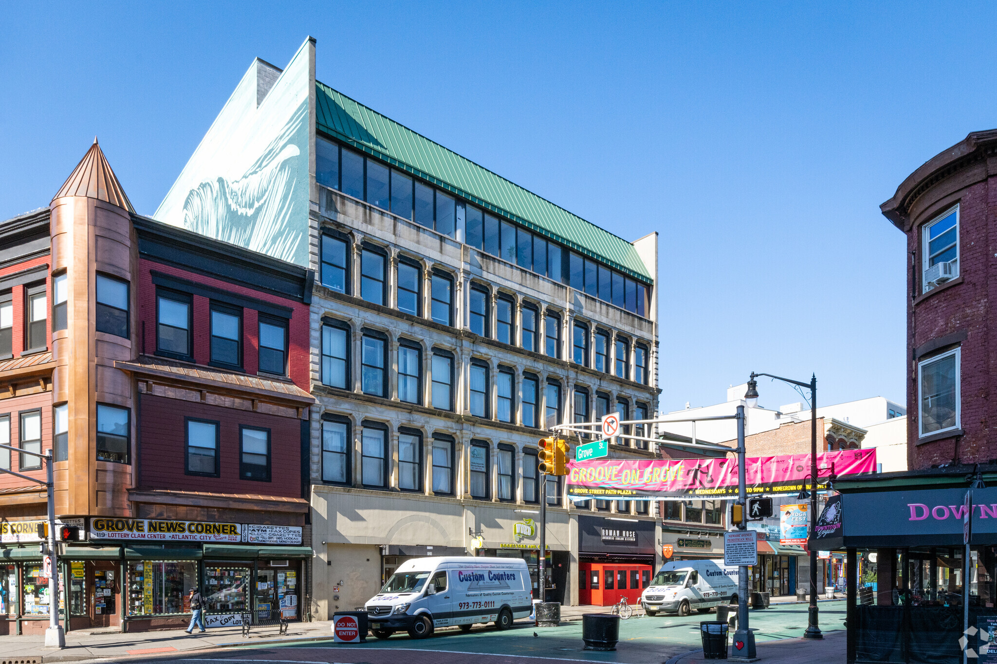 121-125 Newark Ave, Jersey City, NJ for lease Primary Photo- Image 1 of 16