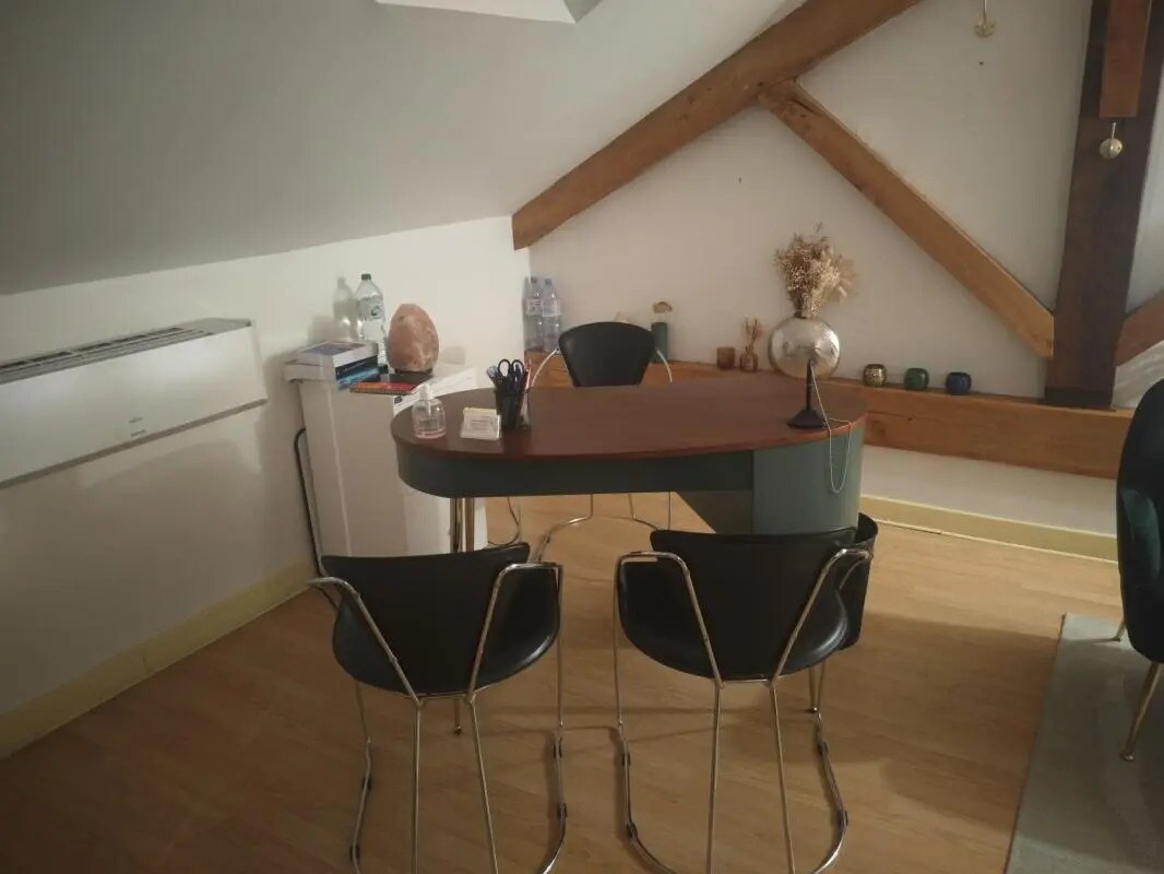 Flex in Montauban for lease Interior Photo- Image 1 of 3