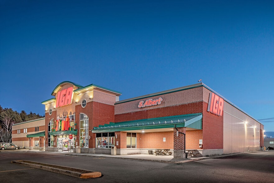 465 Av Bethany, Lachute, QC J8H 4H3 Marché Lachute