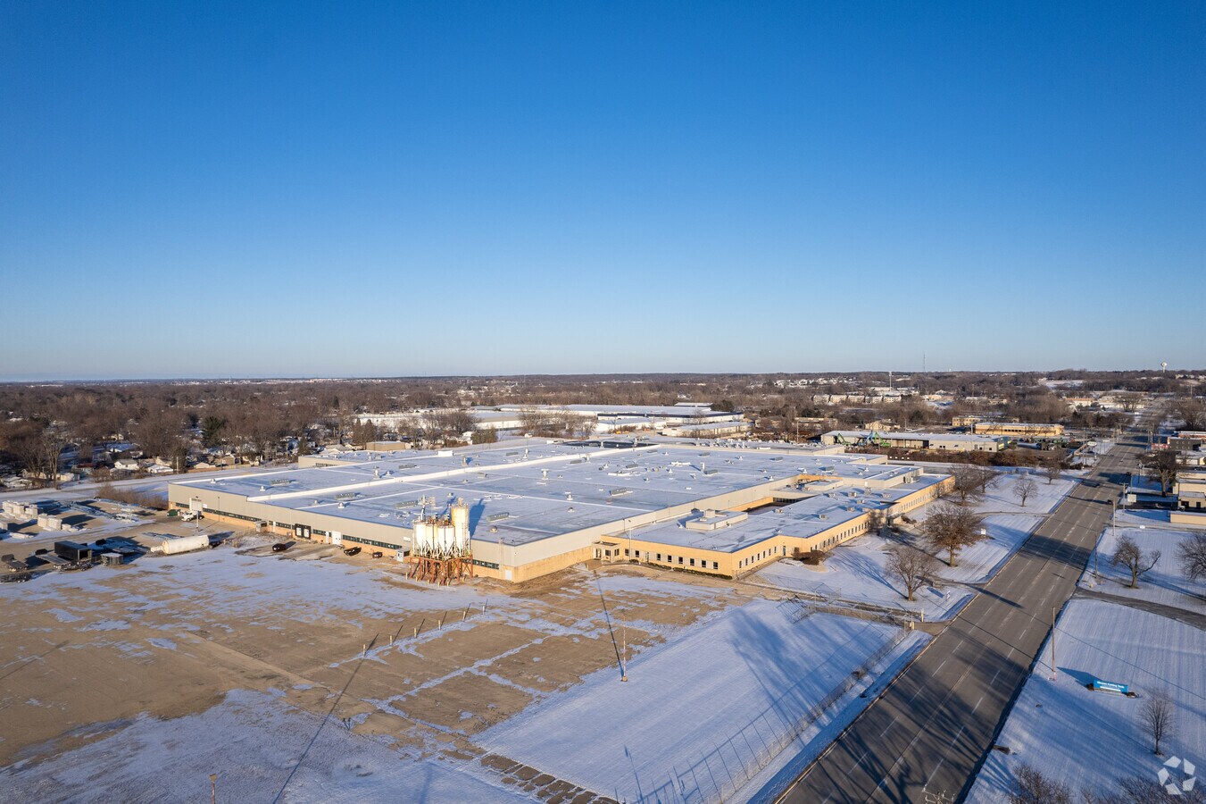 1200 N Windsor Rd, Loves Park, IL 61111