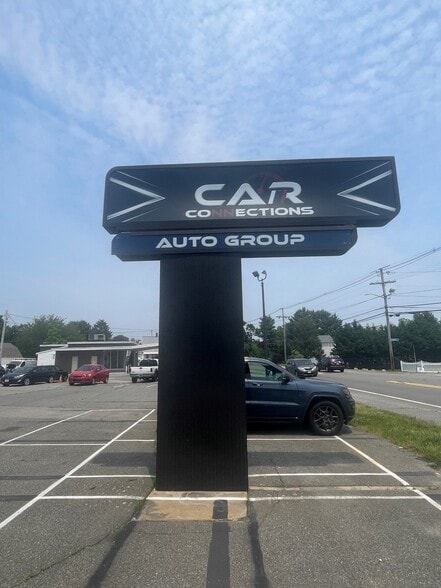 1855 County St, Somerset, MA for sale - Building Photo - Image 3 of 27