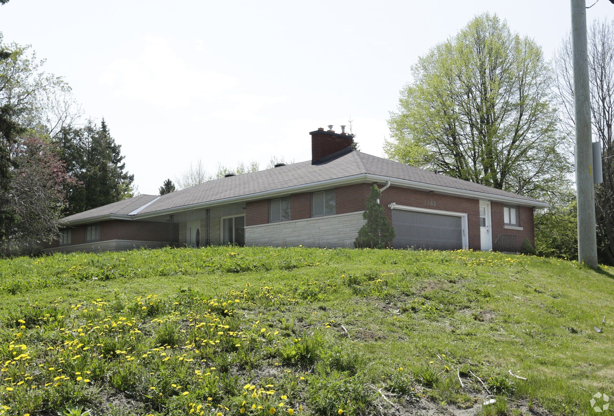 1166 Bankfield Rd, Ottawa, ON for sale Primary Photo- Image 1 of 1