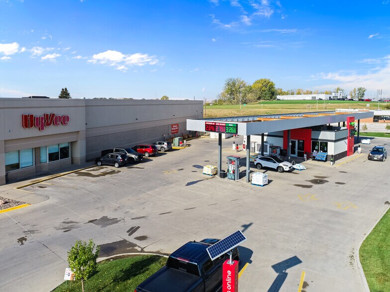 801-905 Highway 30 E, Carroll, IA for lease - Building Photo - Image 2 of 6