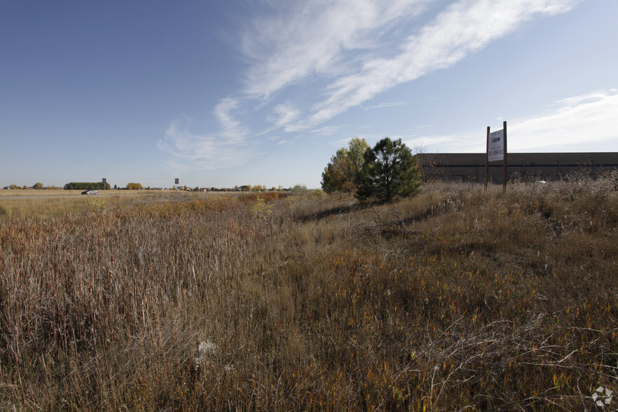 1689 Vista View Dr, Longmont, CO for sale - Primary Photo - Image 1 of 3