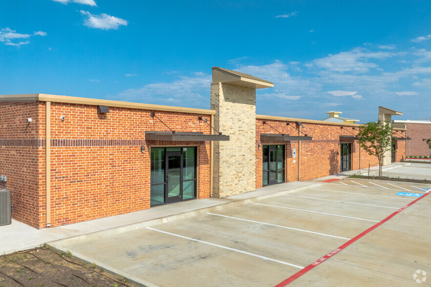 1767 Old State Highway 24, Little Elm, TX for lease - Primary Photo - Image 1 of 3