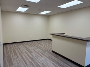 503-527 New York Ave, New Castle, IN for lease Interior Photo- Image 2 of 5