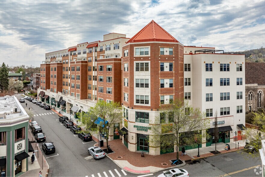 42 Park St, Montclair, NJ for lease - Primary Photo - Image 1 of 32