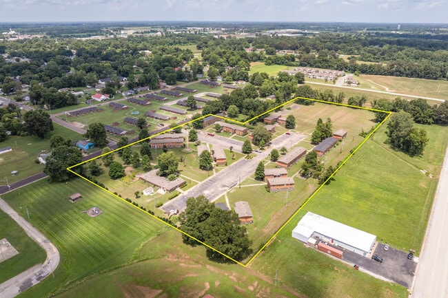 More details for 515 Nash St, Union City, TN - Multifamily for Sale