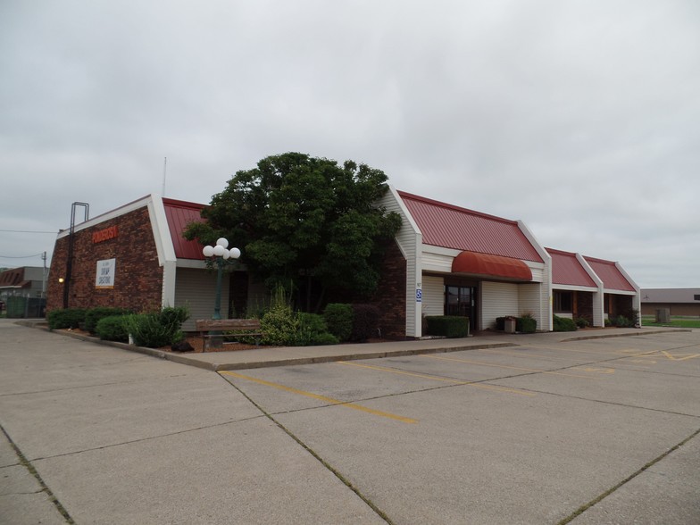 507 N Commercial St, Harrisburg, IL for sale - Primary Photo - Image 1 of 1