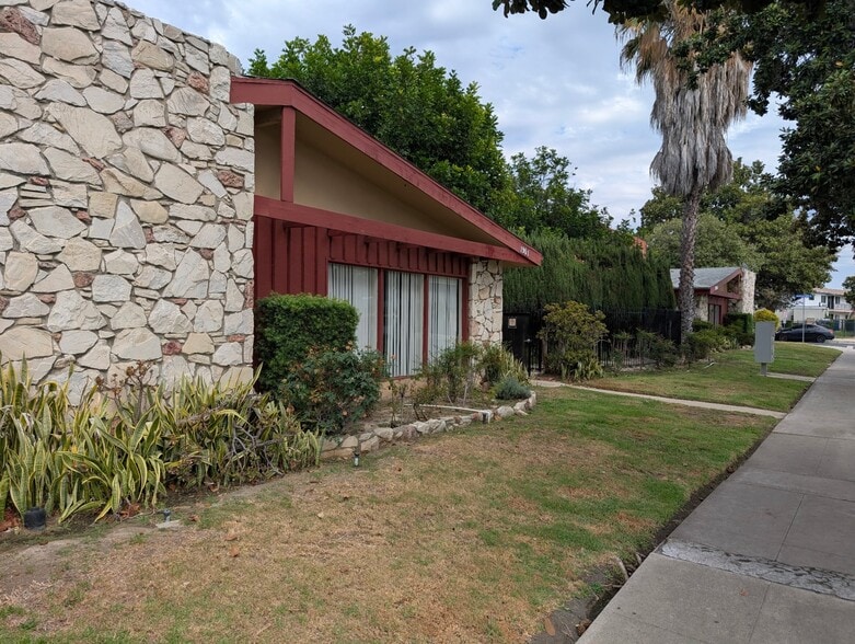 1909 E Wilshire Ave, Fullerton, CA for sale - Building Photo - Image 3 of 15