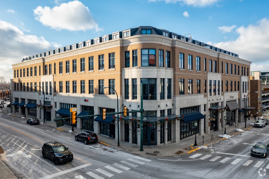 104-114 Willits St, Birmingham, MI for sale - Primary Photo - Image 1 of 7