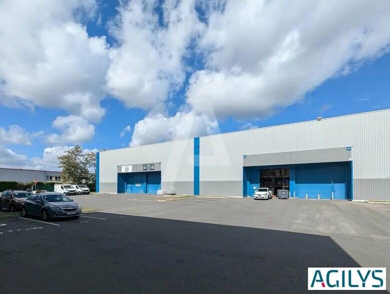 Flex in Villebon-sur-Yvette for lease - Building Photo - Image 2 of 5