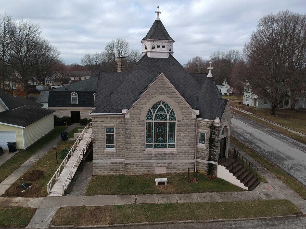 123 N 2nd St, Spiceland, IN 47385