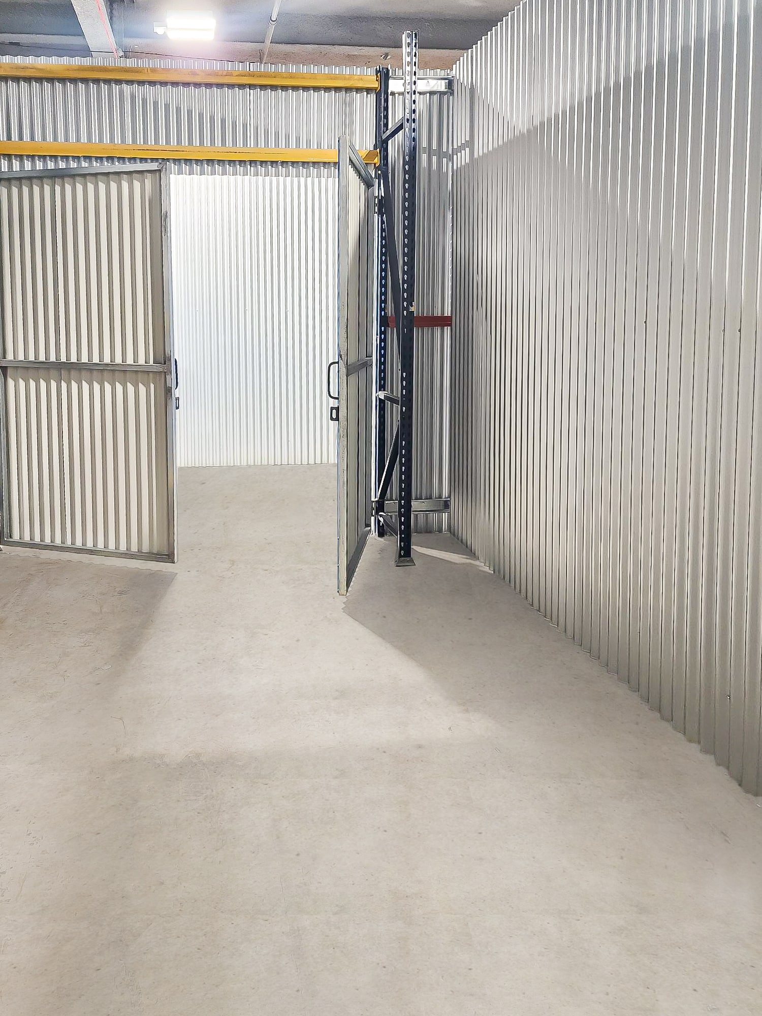 250 E Sandford Blvd, Mount Vernon, NY for lease Interior Photo- Image 1 of 3