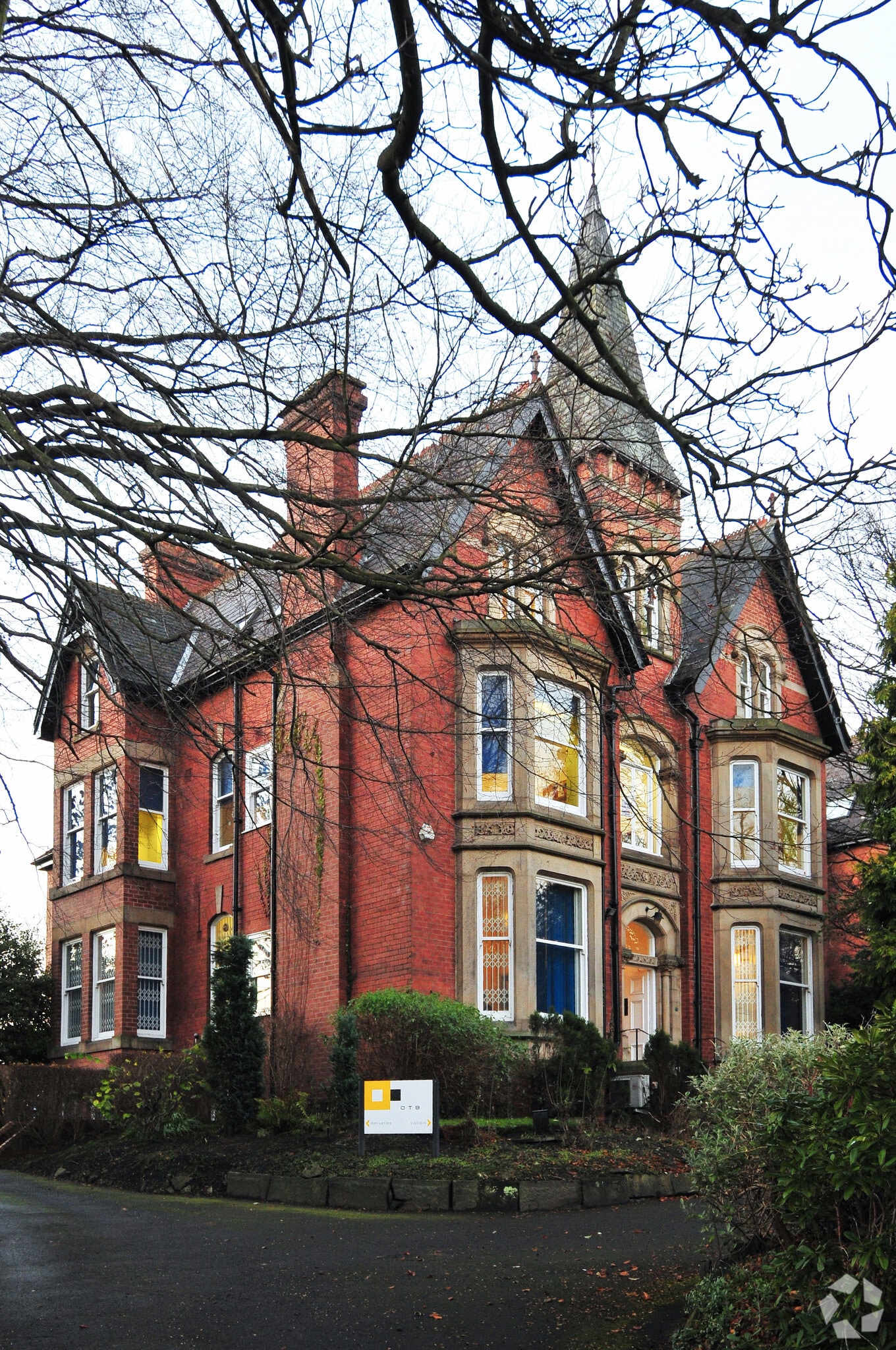 116 Cardigan Rd, Leeds for sale Primary Photo- Image 1 of 1