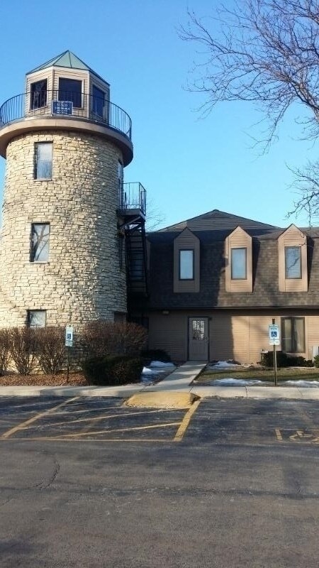 2000 Larkin Ave, Elgin, IL for sale Building Photo- Image 1 of 1