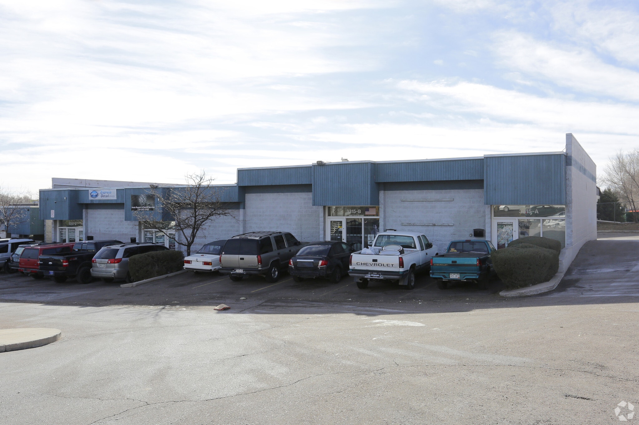 N Chelton Loop portfolio of 3 properties for sale on LoopNet.com Primary Photo- Image 1 of 4