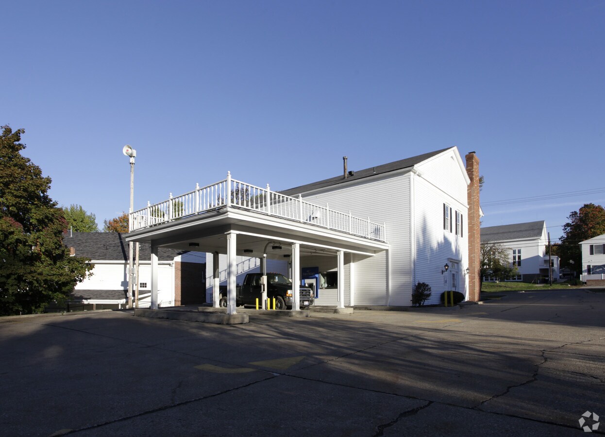 1310 Sharon Copley Rd, Sharon Center, OH 44274