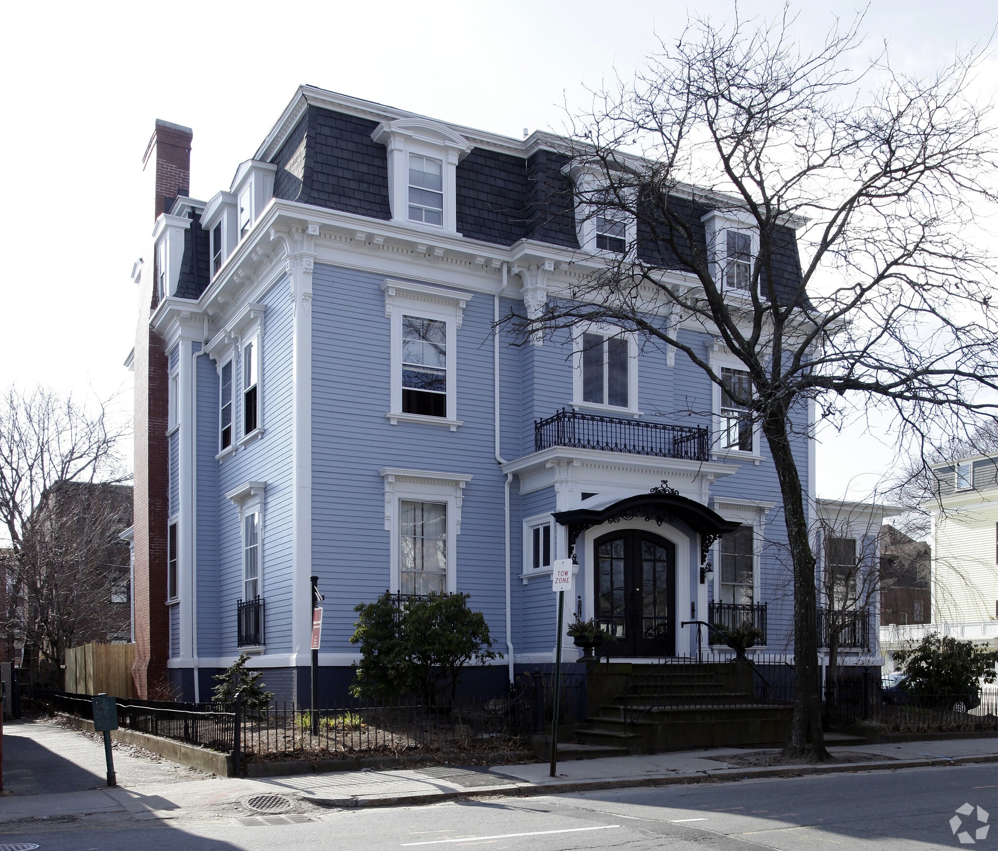 453 Angell St, Providence, RI for sale Primary Photo- Image 1 of 30