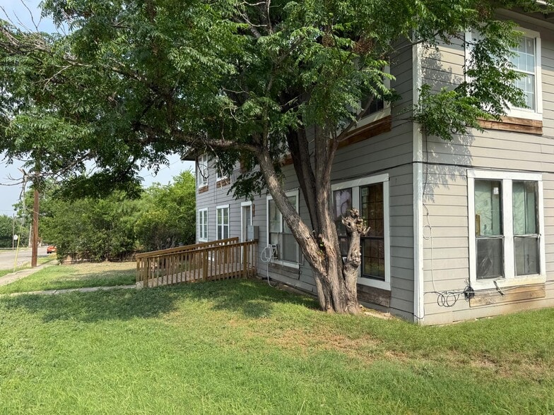 541 Hammond Ave, San Antonio, TX for sale - Building Photo - Image 3 of 17