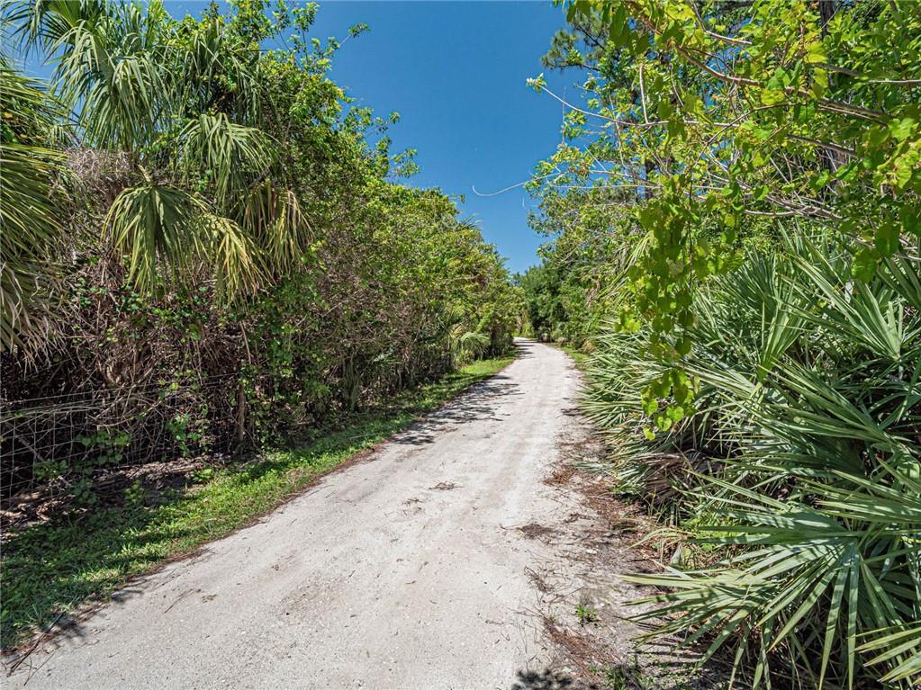 10995 Roseland, Sebastian, FL 32958 Riverfront 40+/ Acres