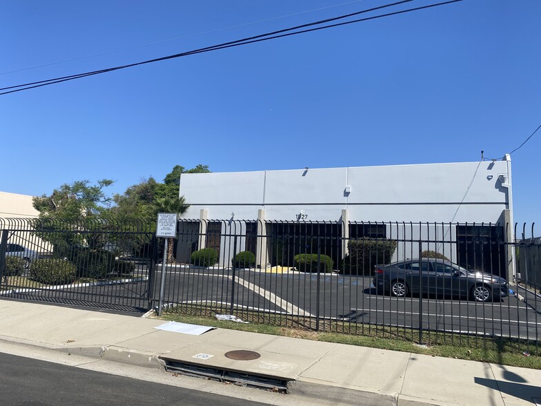 1927 W 139th St, Gardena, CA for sale - Building Photo - Image 3 of 5