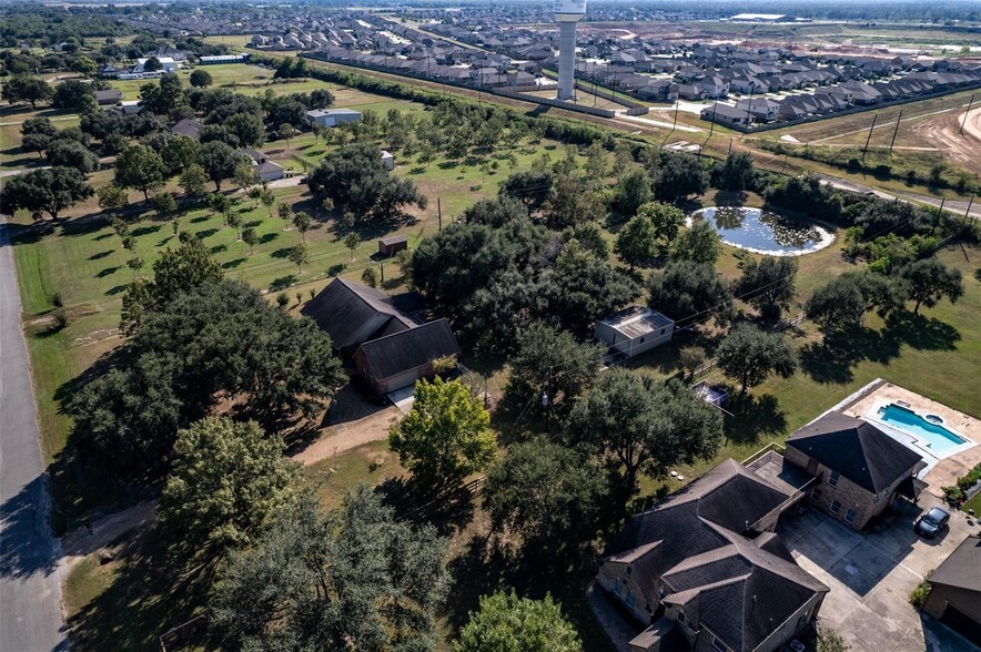 10403 W Hidden Lake Ln, Richmond, TX for sale - Aerial - Image 2 of 6