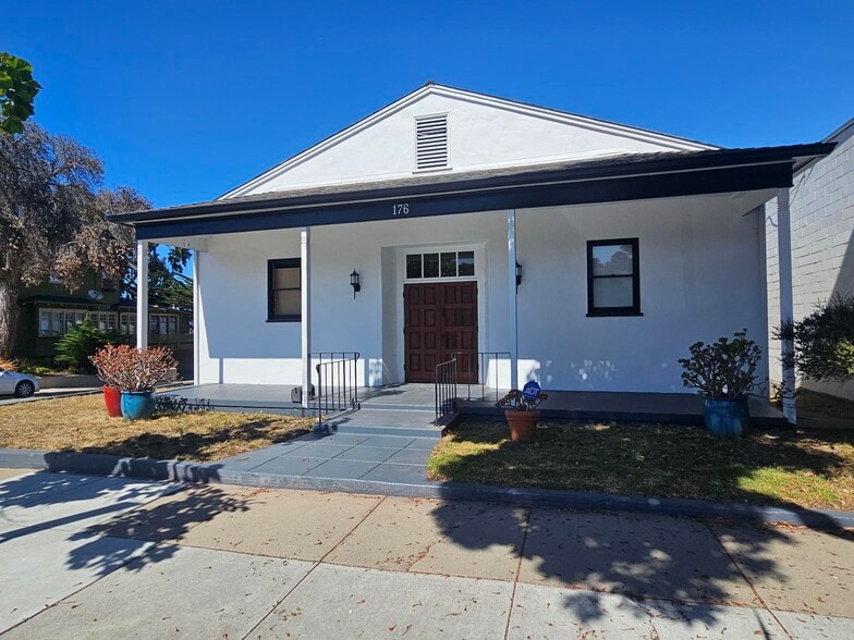 176 Central Ave, Pacific Grove, CA for lease - Building Photo - Image 1 of 8