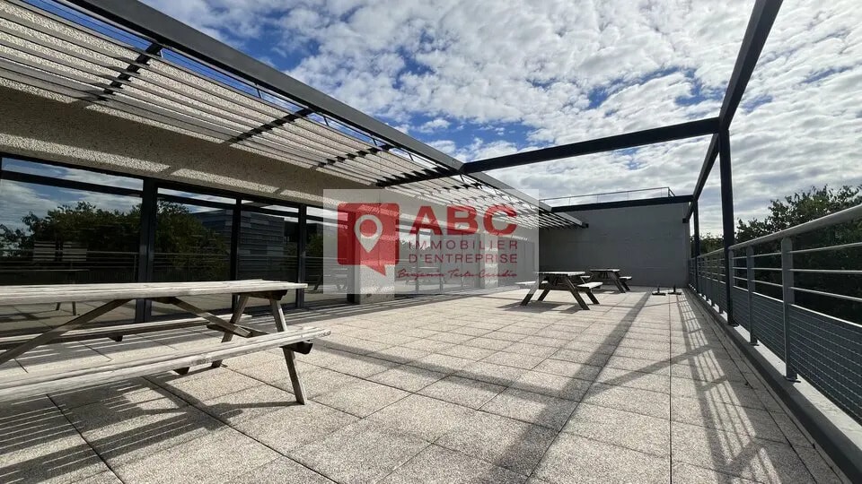 Office in Montpellier for lease - Building Photo - Image 2 of 12