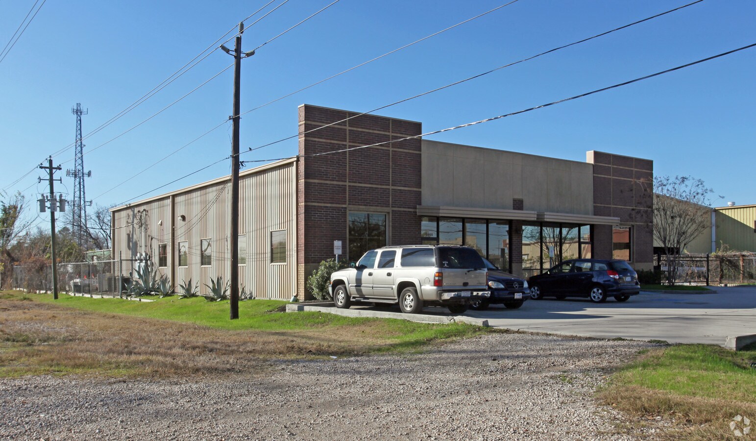 5605 Gardendale Dr, Houston, TX 77092