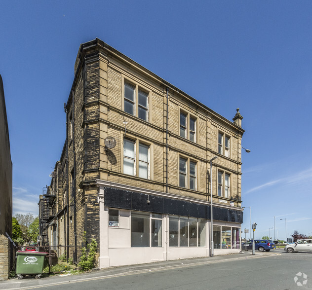 77 Westgate, Bradford for lease - Building Photo - Image 2 of 2