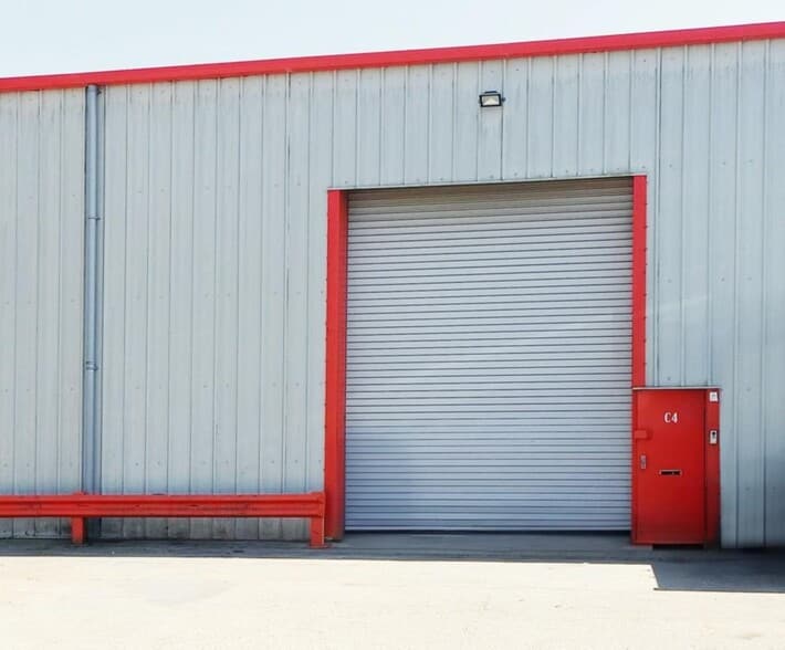 Botany Way, Purfleet for lease - Building Photo - Image 1 of 14