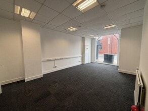 2 Broad St, Stoke On Trent for sale Interior Photo- Image 2 of 14
