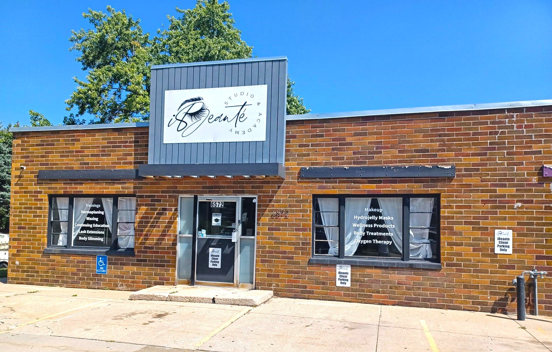 6572 Maple St, Omaha, NE for sale Building Photo- Image 1 of 1