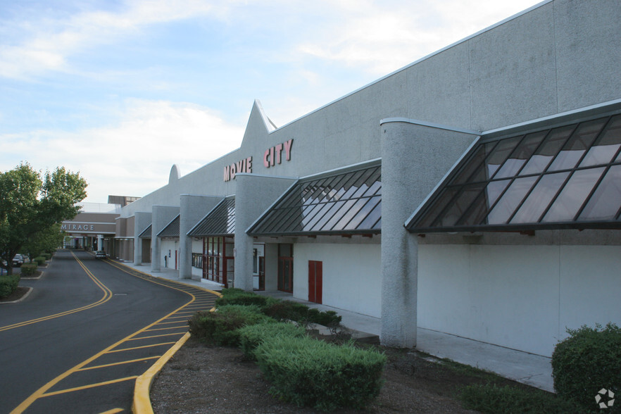 1665 Oak Tree Rd, Edison, NJ for sale - Other - Image 1 of 1