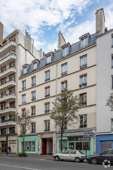 48 Avenue Claude Vellefaux, Paris for sale - Building Photo - Image 2 of 4