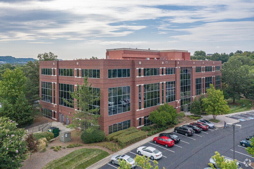 341 Cool Springs Blvd, Franklin, TN for lease - Primary Photo - Image 1 of 4