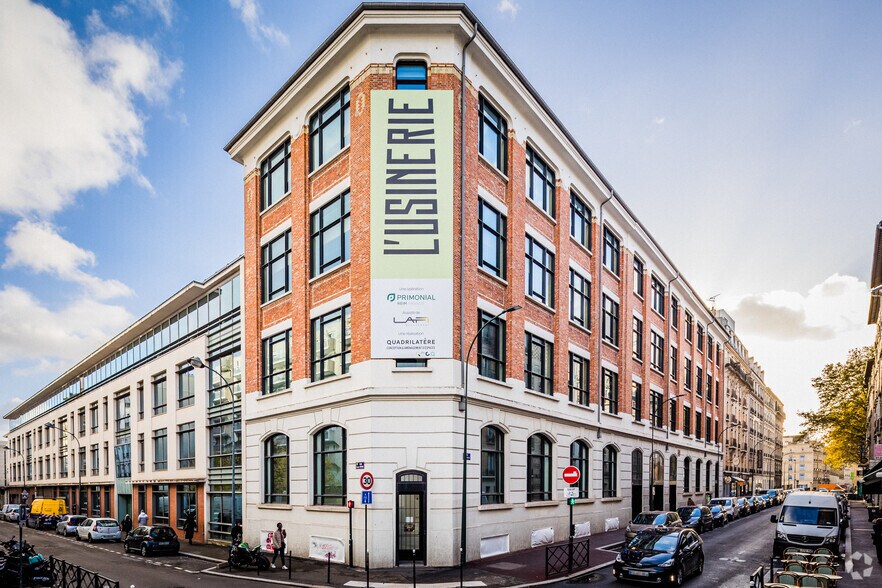 Office in Clichy for lease - Primary Photo - Image 1 of 9