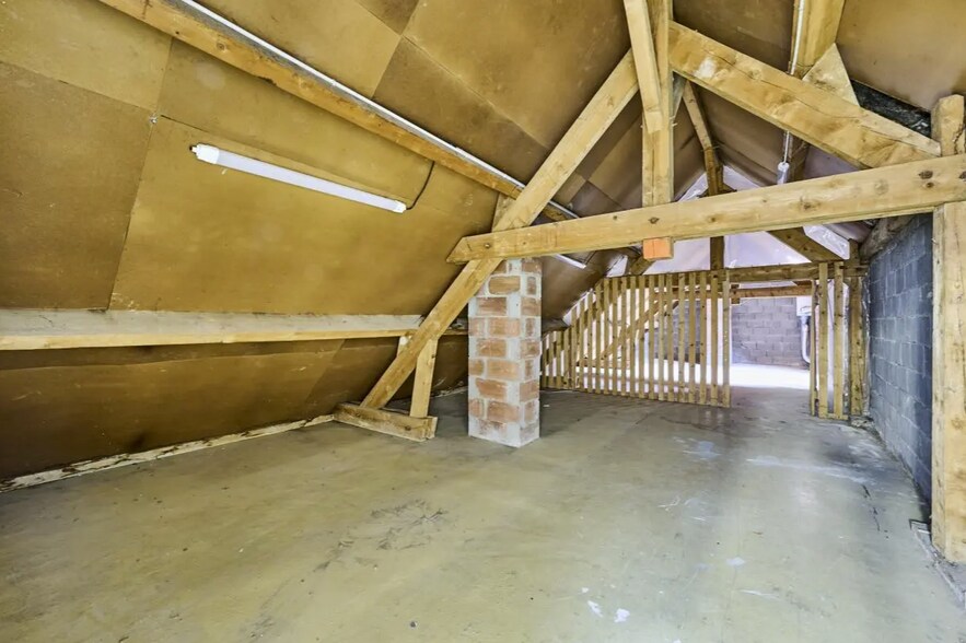 Office in Beaune for sale - Interior Photo - Image 1 of 17