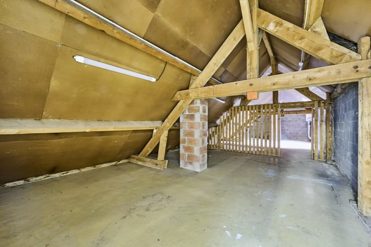 Office in Beaune for sale Interior Photo- Image 1 of 18