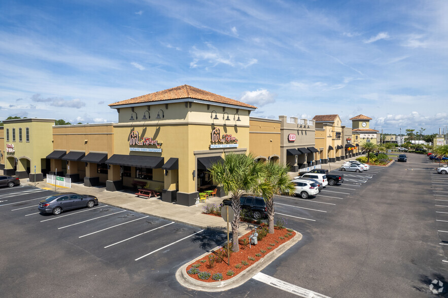 8206 Philips Hwy, Jacksonville, FL for lease - Building Photo - Image 3 of 10