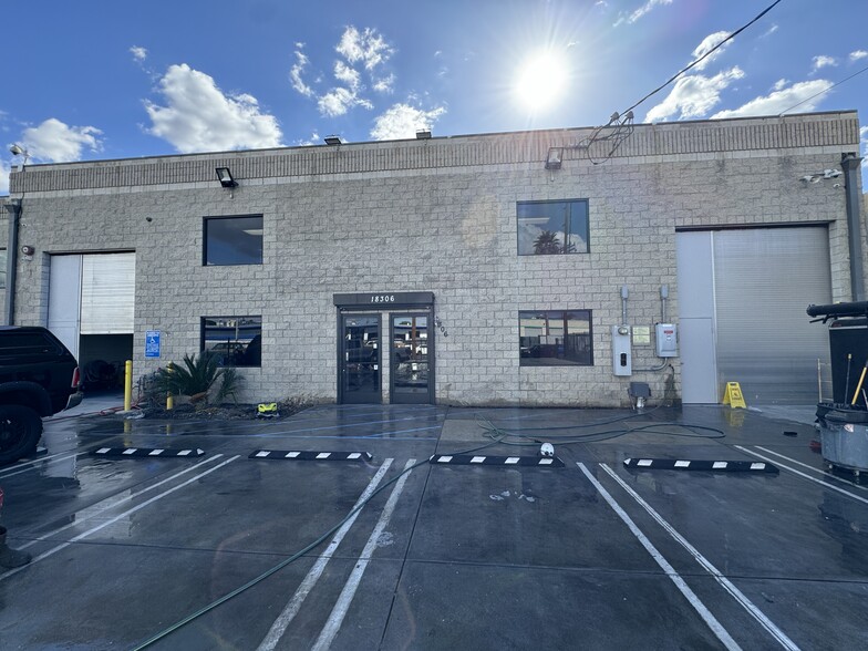 18306 Eddy St, Northridge, CA for lease - Building Photo - Image 1 of 6