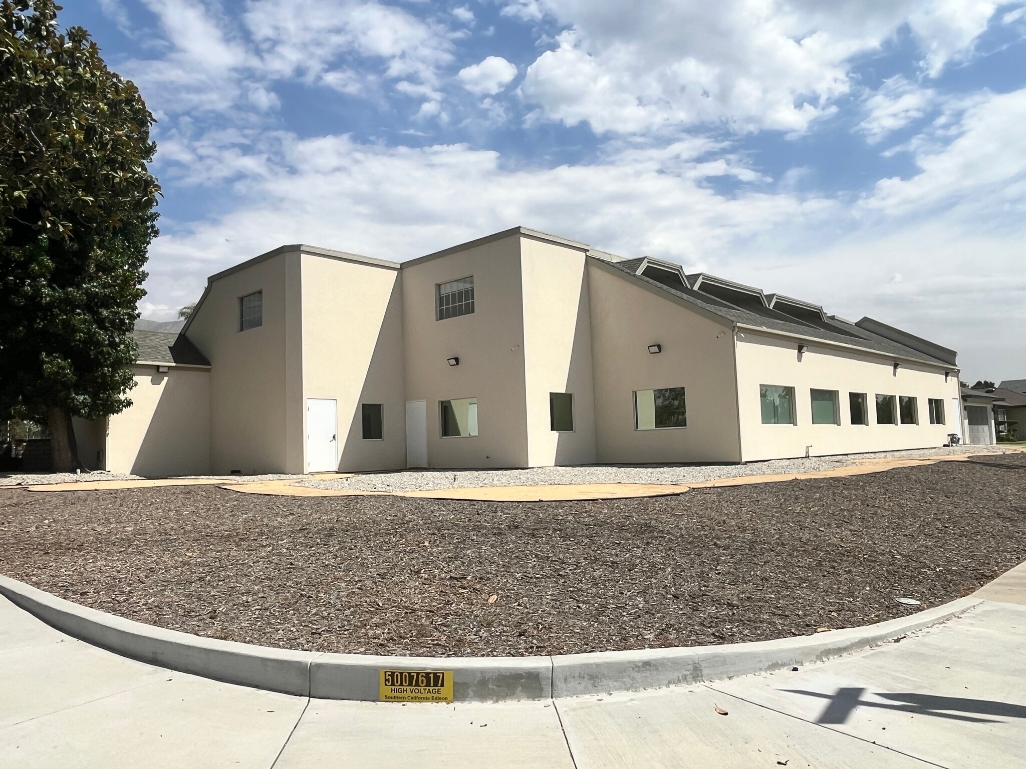 36 S Kinneloa Ave, Pasadena, CA for lease Building Photo- Image 1 of 24