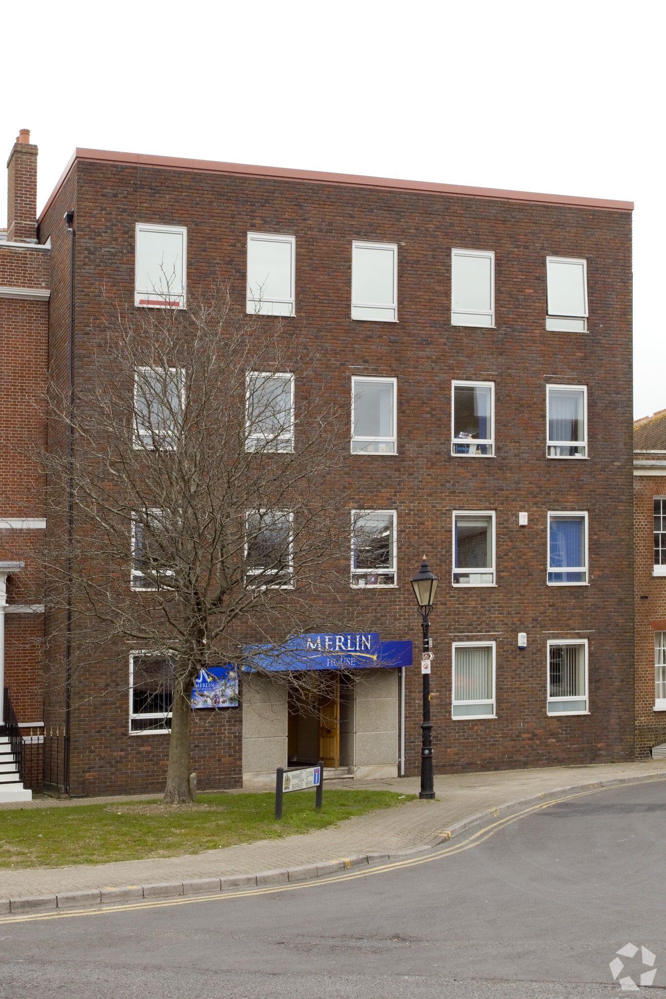 3 Market Clos, Poole for sale Primary Photo- Image 1 of 1