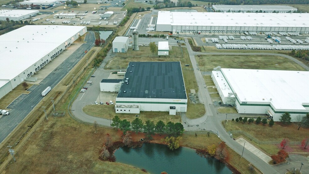 10295 Stateline Rd, Olive Branch, MS for sale - Building Photo - Image 1 of 1