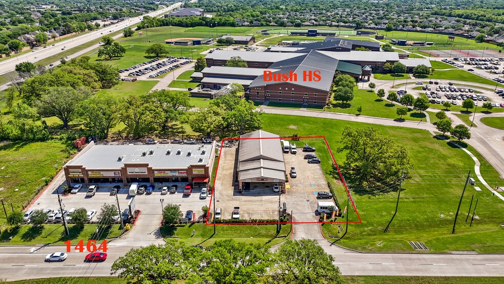 6615 FM 1464 Rd, Richmond, TX for sale - Primary Photo - Image 2 of 25