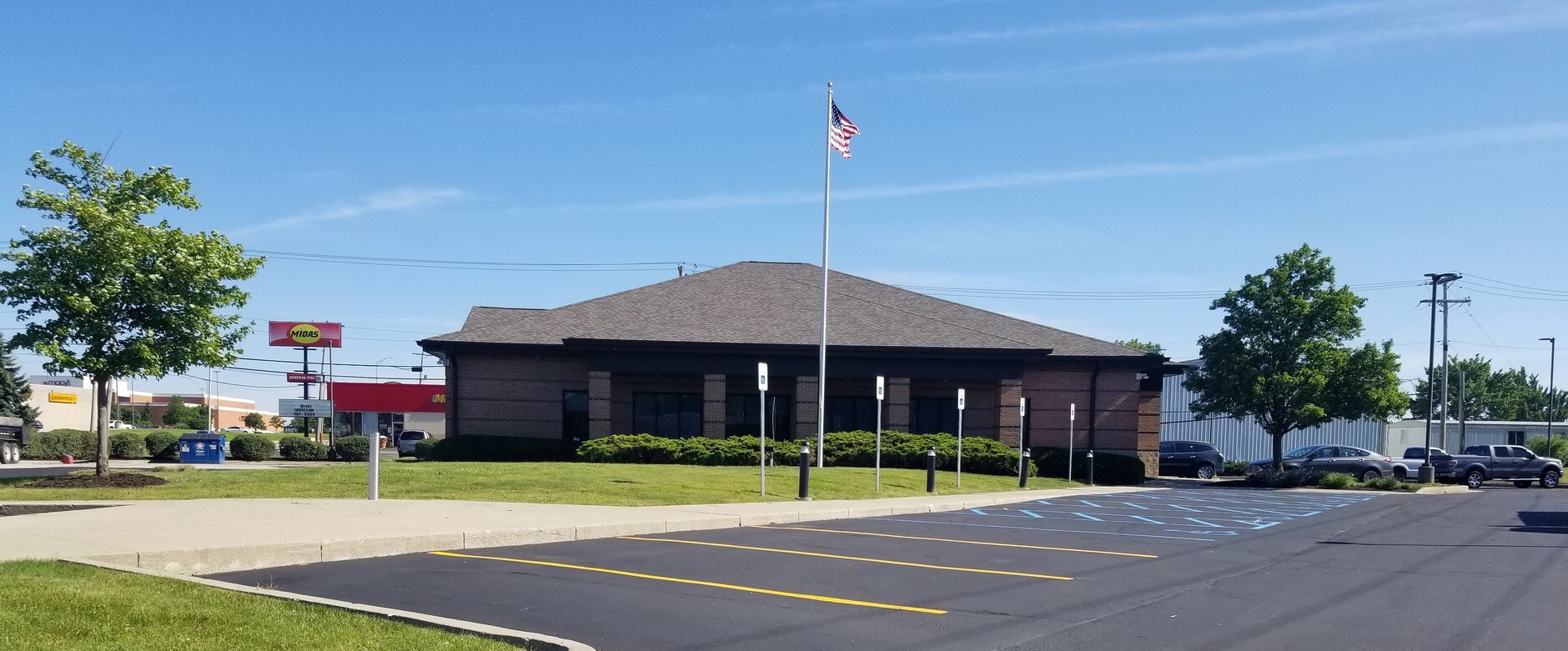 3810 Coldwater Rd, Fort Wayne, IN, 46805 Storefront Retail/Office